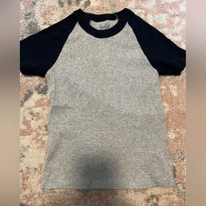 BRANDY MELVILLE baby tee